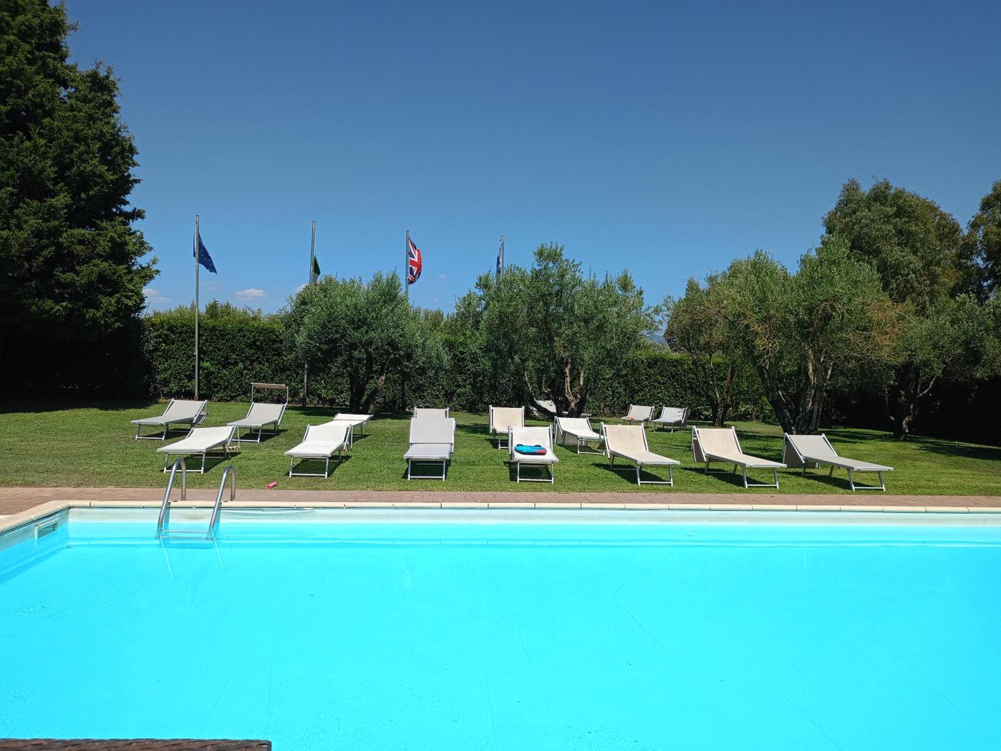 Casale Di Tormaggiore Villa And Country Suites Pomezia Bagian luar foto