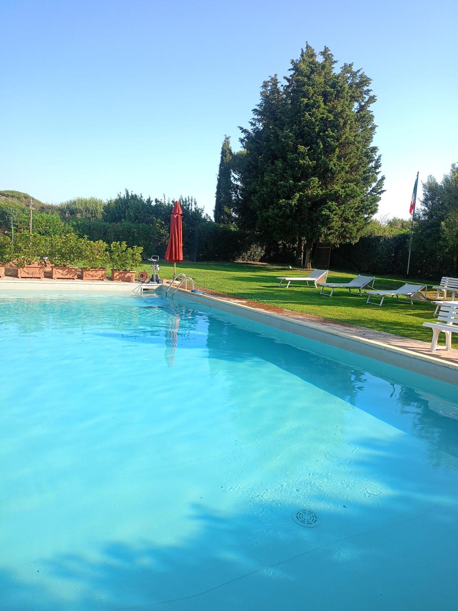 Casale Di Tormaggiore Villa And Country Suites Pomezia Bagian luar foto