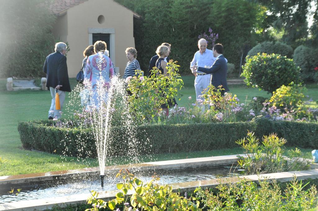 Casale Di Tormaggiore Villa And Country Suites Pomezia Bagian luar foto