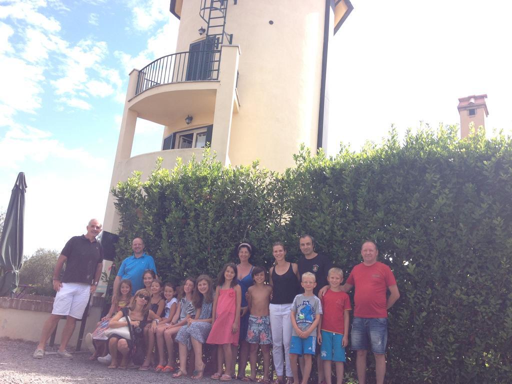 Casale Di Tormaggiore Villa And Country Suites Pomezia Bagian luar foto