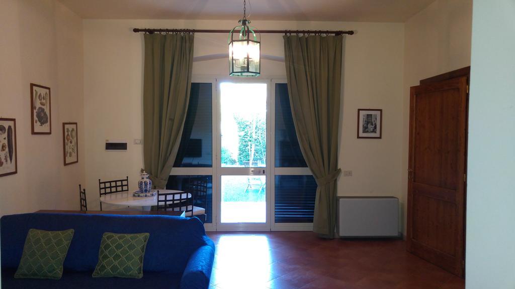 Casale Di Tormaggiore Villa And Country Suites Pomezia Bagian luar foto