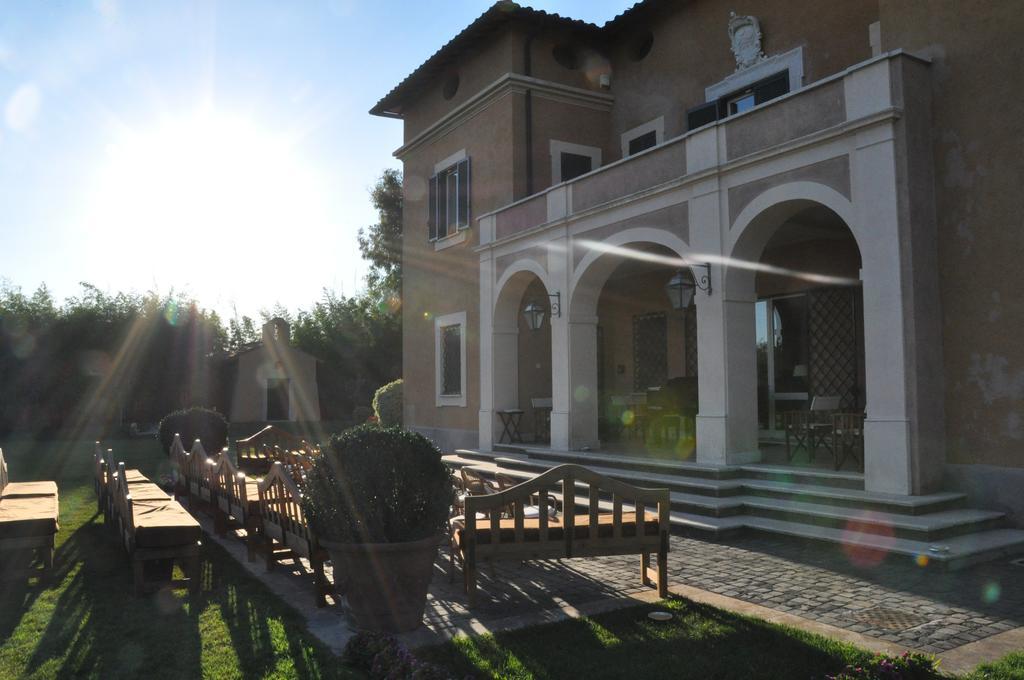 Casale Di Tormaggiore Villa And Country Suites Pomezia Bagian luar foto